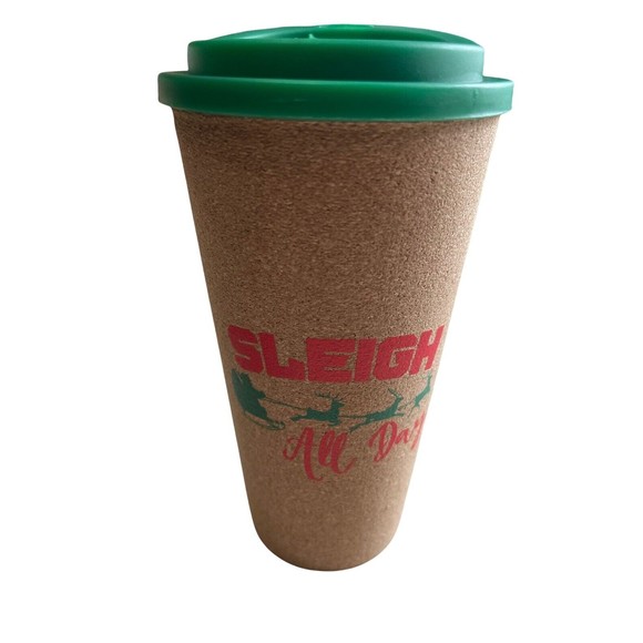 NWT Christmas Corky Car Cup in Tan/Red/Green Sleigh All Day 16 Oz. Hand Wash - Picture 1 of 3